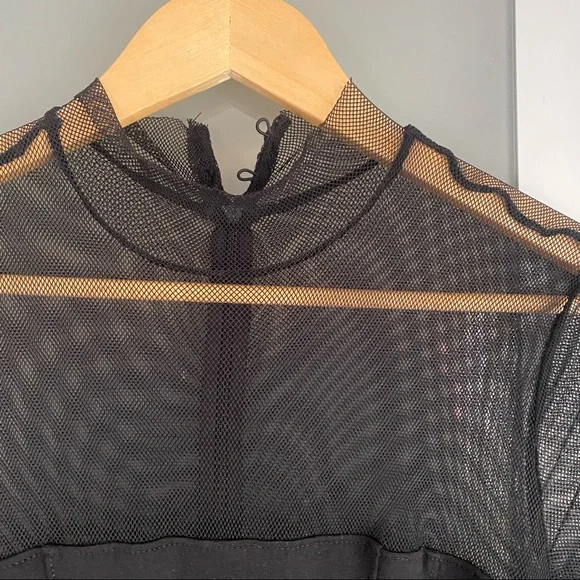 Guess Mesh Detail Jumpsuit - XS - Picture 4 of 8